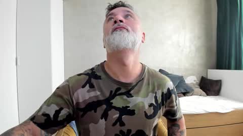 Snapshot of blowmyxxl chatting on 09-10-25, 06:13 Nico online show from 09-10-25, 06:13