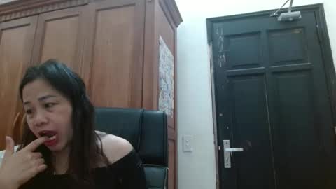 blowy079 online show from 11-01-25, 01:07