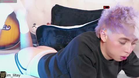 TAY   online show from 01-08-25, 04:54