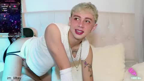 Snapshot of blue_boy_1 chatting on 02-27-25, 01:05 TAY online show from 02-27-25, 01:05