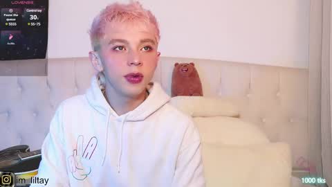 TAY   online show from 03-11-25, 03:59