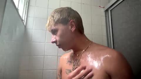 Snapshot of blue_boy_1 chatting on 09-21-25, 03:57 TAY online show from 09-21-25, 03:57