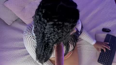 Snapshot of blue_stylee chatting on 05-07-26, 03:34 Eli online show from 05-07-26, 03:34