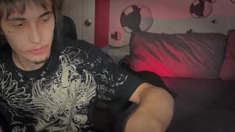 Snapshot of blue_w0rld chatting on 10-13-25, 12:38 SONNYVAN online show from 10-13-25, 12:38