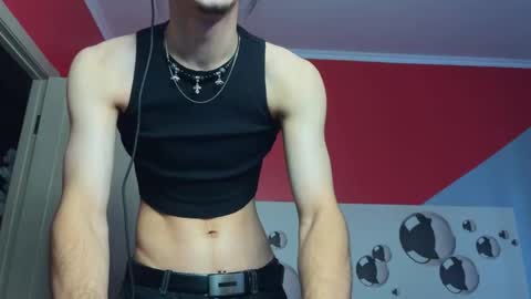 Snapshot of blue_w0rld chatting on 10-17-25, 04:59 SONNYVAN online show from 10-17-25, 04:59