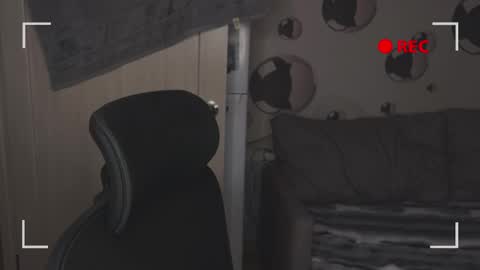 Snapshot of blue_w0rld chatting on 11-22-25, 03:05 SONNYVAN online show from 11-22-25, 03:05