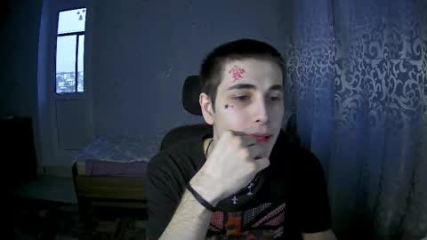 Snapshot of blue_w0rld chatting on 12-18-25, 05:57 SONNYVAN online show from 12-18-25, 05:57