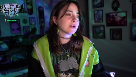 Snapshot of blueasfuck chatting on 01-16-25, 03:23 Blue online show from 01-16-25, 03:23