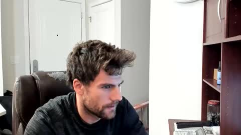 BlueCollarHunk online show from 12-21-25, 04:03