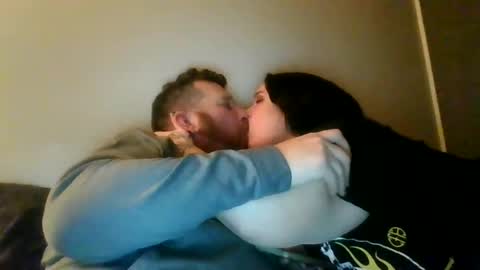 Snapshot of bluedemoneyes1986 chatting on 03-01-25, 04:15 bluedemoneyes1986 online show from 03-01-25, 04:15