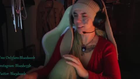 Blue online show from 02-19-25, 07:28