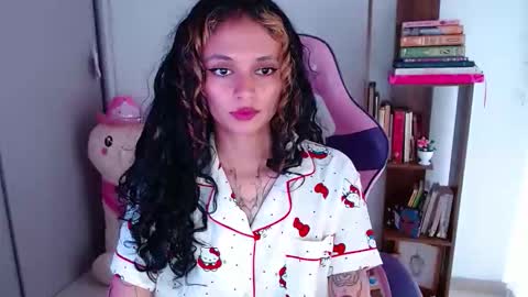 Snapshot of bluee_v chatting on 11-27-25, 06:43 Im Abril .. Nice to meet you thumb up me please its important INDEPENDENT MODEL online show from 11-27-25, 06:43