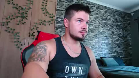 blueeyeboy0 online show from 01-10-26, 07:32