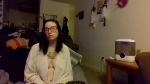 Snapshot of blueeyedbeauty1995 chatting on 11-08-25, 01:50 Blueeyedbeauty online show from 11-08-25, 01:50