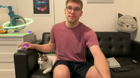 blueeyedtallguy online show from 12-19-24, 09:06