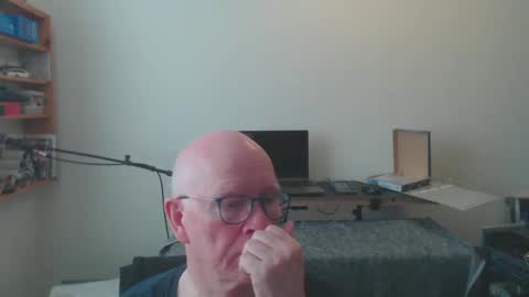 Snapshot of blueeyesn8 chatting on 02-17-25, 09:13 blueeyesn8 online show from 02-17-25, 09:13