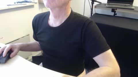 Snapshot of blueeyesn8 chatting on 10-10-25, 09:08 blueeyesn8 online show from 10-10-25, 09:08