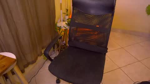 FLORAA online show from 06-28-26, 03:29