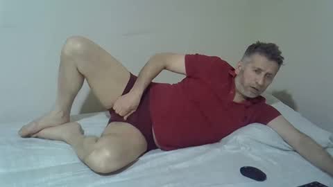 Snapshot of bluehot59 chatting on 03-26-26, 05:18 blue online show from 03-26-26, 05:18