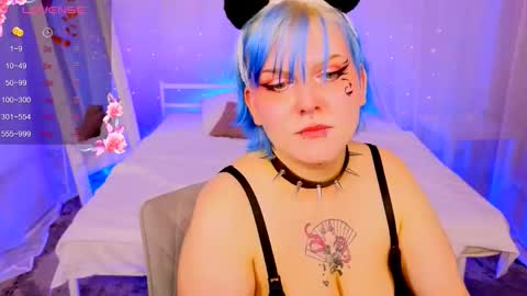 Hi my name is Lunaray online show from 09-25-25, 02:04