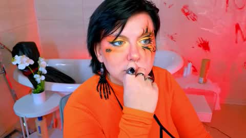 Hi my name is Lunaray online show from 10-23-25, 10:03