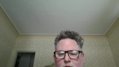 bluemoose70 online show from 01-04-25, 03:39