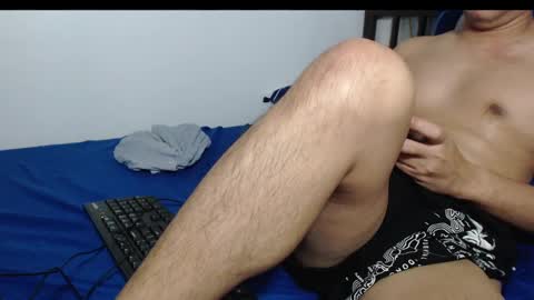 Snapshot of blueranger27 chatting on 02-26-25, 02:15 Andy Tan online show from 02-26-25, 02:15