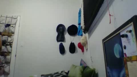 Snapshot of bluevegeta143 chatting on 02-25-26, 11:20 bluevegeta143 online show from 02-25-26, 11:20