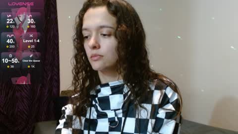 Snapshot of bluevixen7 chatting on 01-06-25, 11:29 bluevixen7 online show from 01-06-25, 11:29