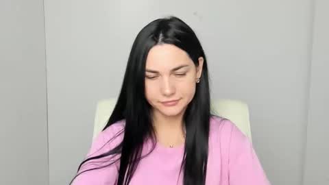 Kelly online show from 09-11-25, 05:51