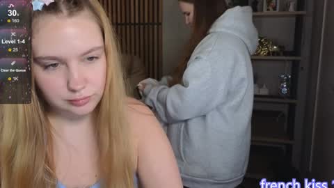 Snapshot of blush_ellie chatting on 12-15-24, 03:20 Ellie3 online show from 12-15-24, 03:20