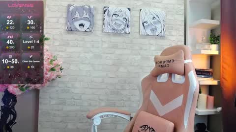 Snapshot of blush_ellie chatting on 01-16-25, 03:02 Ellie3 online show from 01-16-25, 03:02