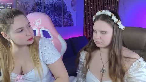 Snapshot of blush_ellie chatting on 01-22-25, 02:46 Ellie3 online show from 01-22-25, 02:46