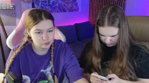 Snapshot of blush_ellie chatting on 02-08-25, 02:16 Ellie3 online show from 02-08-25, 02:16