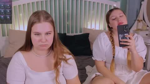 Snapshot of blush_ellie chatting on 02-15-25, 02:55 Ellie3 online show from 02-15-25, 02:55