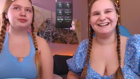 Snapshot of blush_ellie chatting on 02-24-25, 05:42 Ellie3 online show from 02-24-25, 05:42