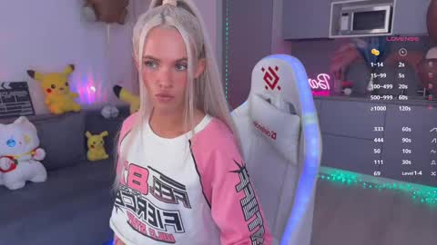 Snapshot of blush_mikki chatting on 02-13-25, 08:48 Mikki chan online show from 02-13-25, 08:48