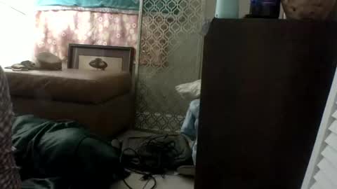 BLUSHBITXH online show from 12-16-24, 11:01