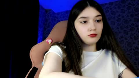 Snapshot of blushed_pussy chatting on 05-16-26, 08:07 nastya online show from 05-16-26, 08:07