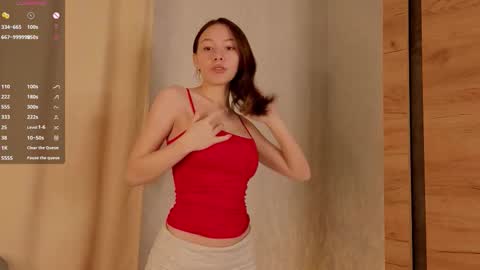 Snapshot of blushinbloom chatting on 10-07-25, 06:21 Dolores online show from 10-07-25, 06:21