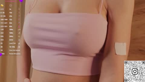 Snapshot of blushinbloom chatting on 10-22-25, 06:13 Dolores online show from 10-22-25, 06:13