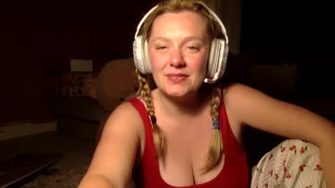 blushing_bonnie online show from 06-20-26, 07:44