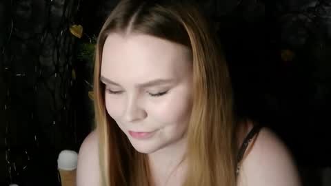 blushing_star online show from 03-19-26, 04:00