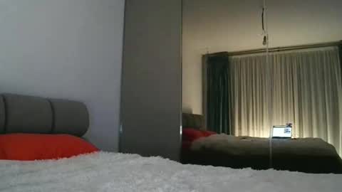 BlushSparrow online show from 11-03-25, 09:48