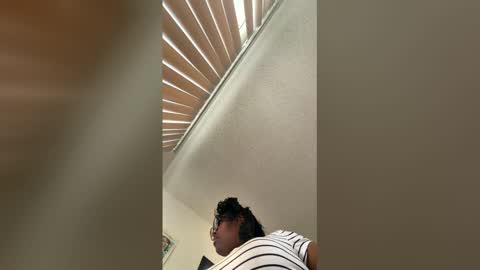Snapshot of bluubabe chatting on 05-05-26, 12:51 bluubabe online show from 05-05-26, 12:51