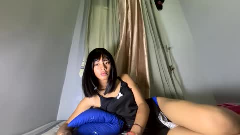 Snapshot of blythe_blakely chatting on 04-06-26, 12:06 Blythe online show from 04-06-26, 12:06