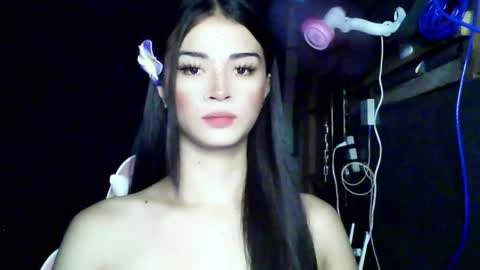 Snapshot of blythexx69 chatting on 05-28-26, 11:29 Blythe online show from 05-28-26, 11:29