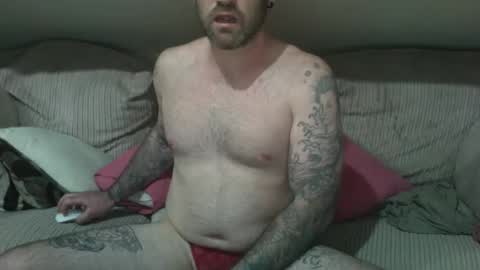 Snapshot of bmar1t1990 chatting on 05-29-26, 10:52 bmar1t1990 online show from 05-29-26, 10:52