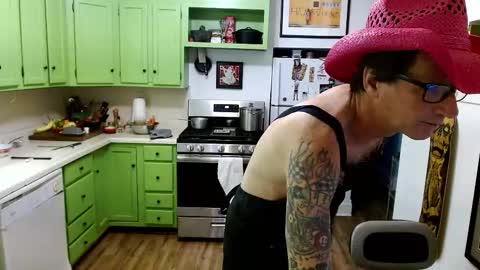 Snapshot of bnczuperzexy chatting on 11-05-25, 04:45 ZuperZexyZounds online show from 11-05-25, 04:45