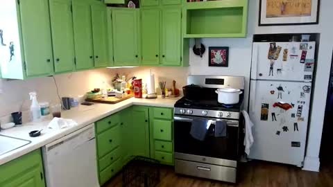 Snapshot of bnczuperzexy chatting on 11-11-25, 10:10 ZuperZexyZounds online show from 11-11-25, 10:10